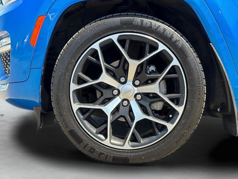 Used 2024 Jeep Grand Cherokee Summit AWD/4WD image 13