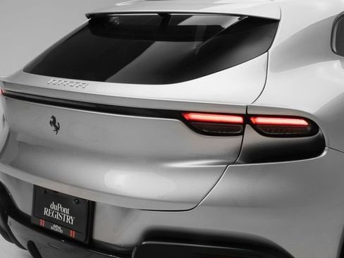 Used 2024 Ferrari Purosangue image 27