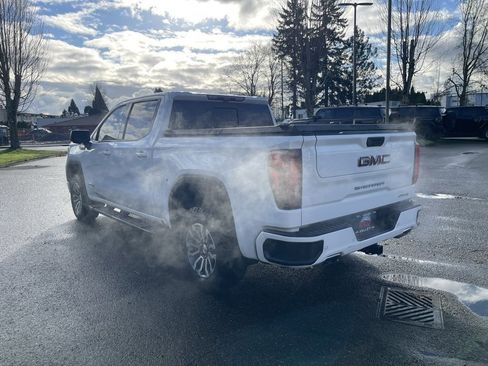 Used 2020 GMC Sierra 1500 AT4 w/ AT4 Premium Package image 3