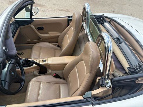 Used 2000 MAZDA MX-5 Miata RWD image 68