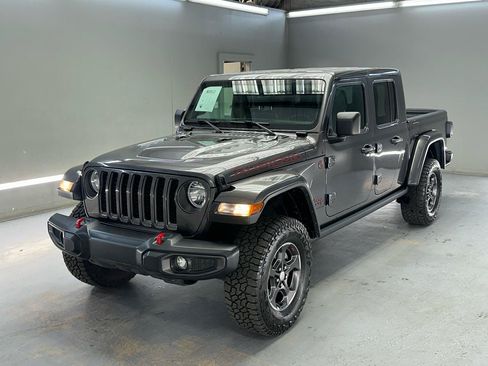 Used 2022 Jeep Gladiator Rubicon w/ Safety Group AWD/4WD image 3