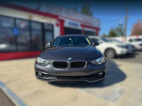 Used 2016 BMW 320i Sedan image 2