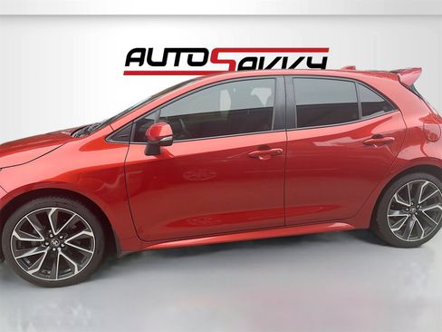Used 2019 Toyota Corolla XSE image 4