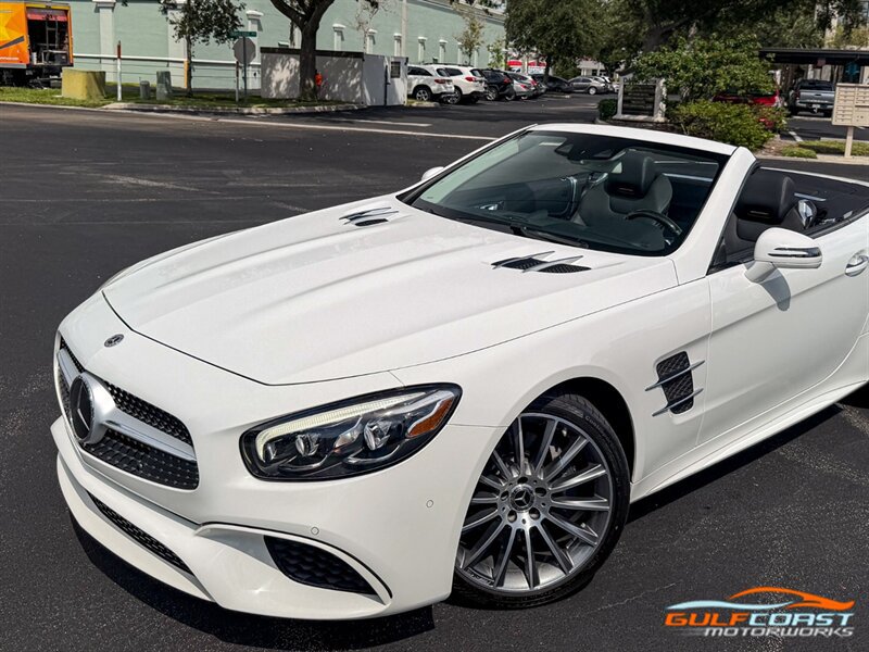 Used 2019 Mercedes-Benz SL 550 w/ Driver Assistance Package image 9