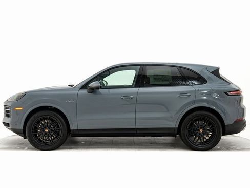 New 2026 Porsche Cayenne E-Hybrid image 2