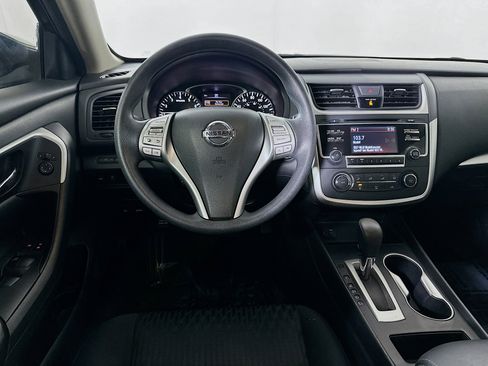 Used 2018 Nissan Altima 2.5 S w/ S Convenience Package image 19