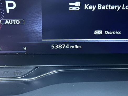 Used 2022 Nissan Pathfinder Platinum w/ Lighting Package (N93) image 11