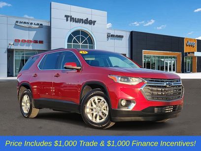 Used 2021 Chevrolet Traverse LT