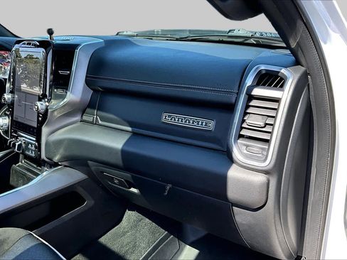 Used 2023 RAM 1500 Laramie AWD/4WD image 19