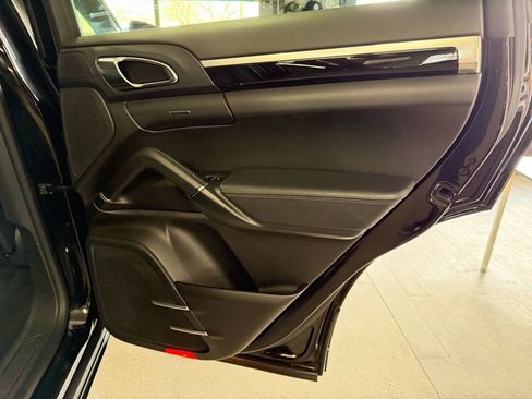 Used 2015 Porsche Cayenne Diesel image 27