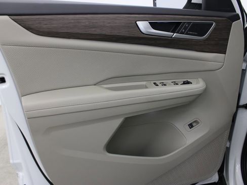 New 2026 Volkswagen Atlas SEL Premium R-Line image 17