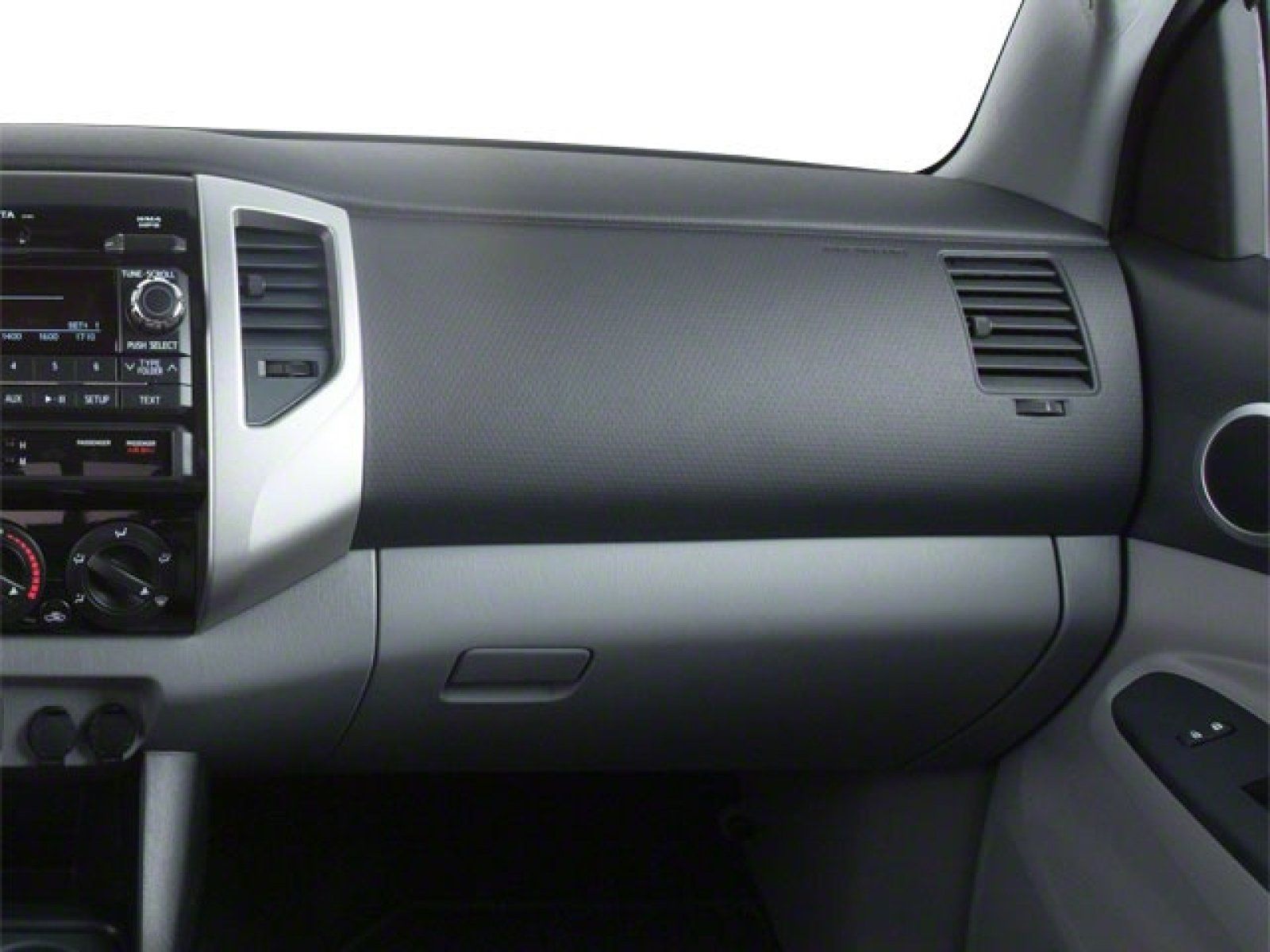 Used 2013 Toyota Tacoma 4x4 Access Cab V6 w/ TRD Sport Pkg image 15