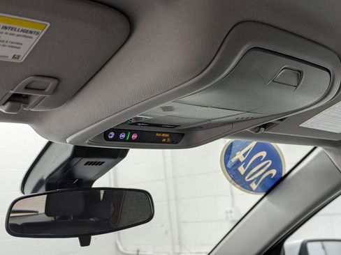 Used 2024 Chevrolet Equinox LT image 30