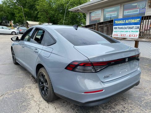Used 2025 Honda Accord SE image 7