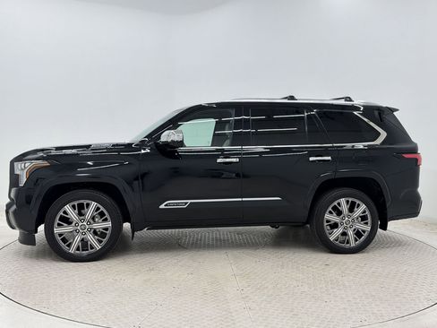 Used 2024 Toyota Sequoia Capstone AWD/4WD image 2