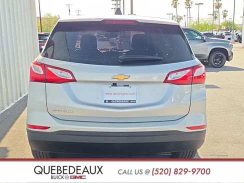 Used 2019 Chevrolet Equinox LS FWD image 6