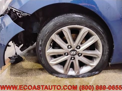 Used 2016 Hyundai Elantra SE w/ Option Group 02 image 18