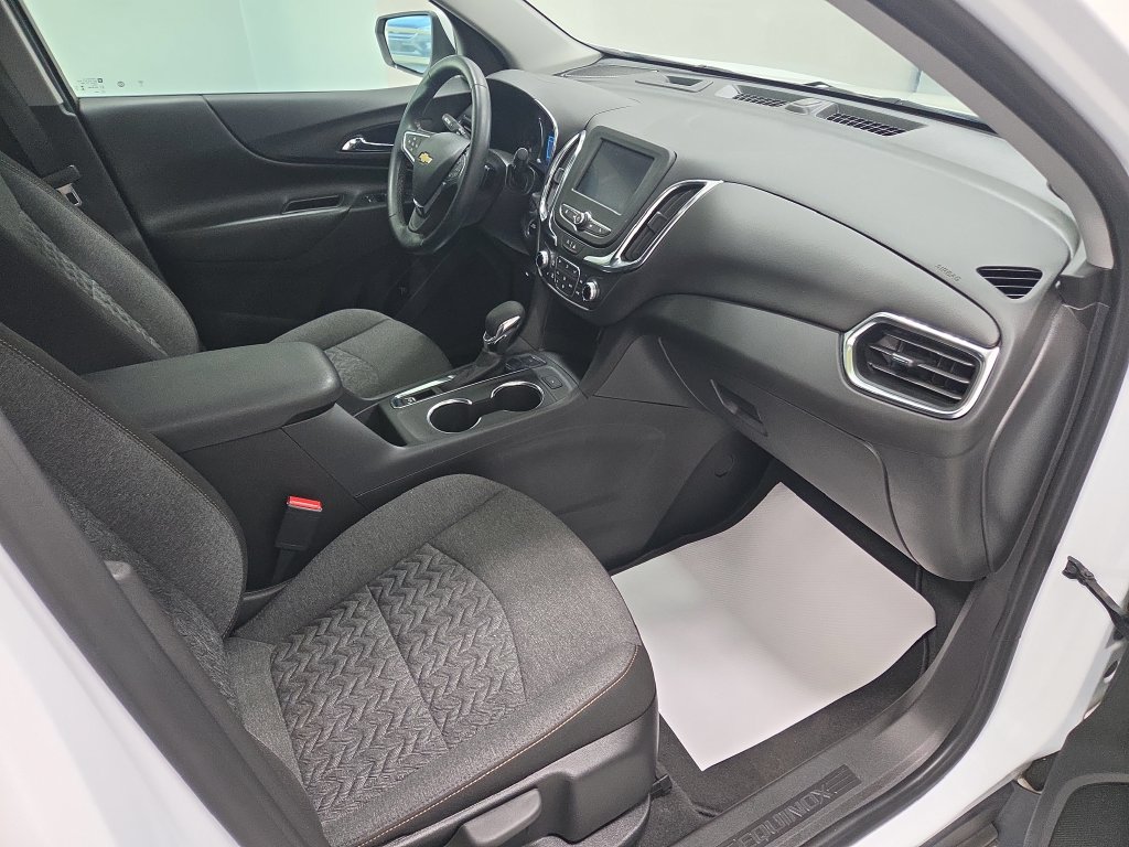 Used 2024 Chevrolet Equinox LT AWD/4WD image 15