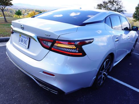 Used 2022 Nissan Maxima SV w/ Floor Mat Group image 9