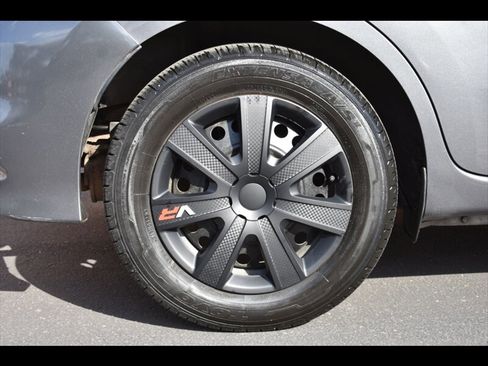 Used 2019 Nissan Versa Note SV image 37