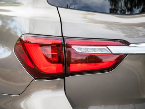 Used 2018 INFINITI QX80 2WD image 8