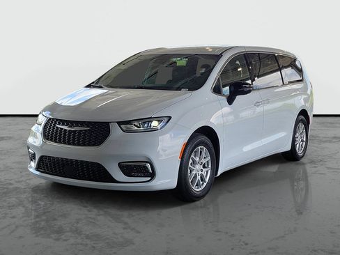New 2026 Chrysler Pacifica Select FWD image 4