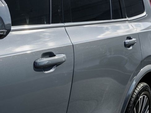 Used 2022 Volvo XC90 T5 Momentum w/ Advanced Package image 17