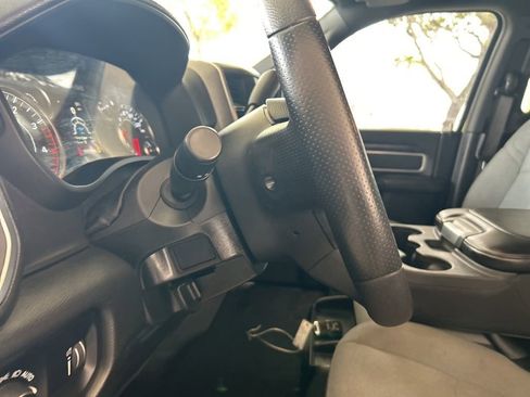 Used 2024 RAM 3500 Big Horn image 40