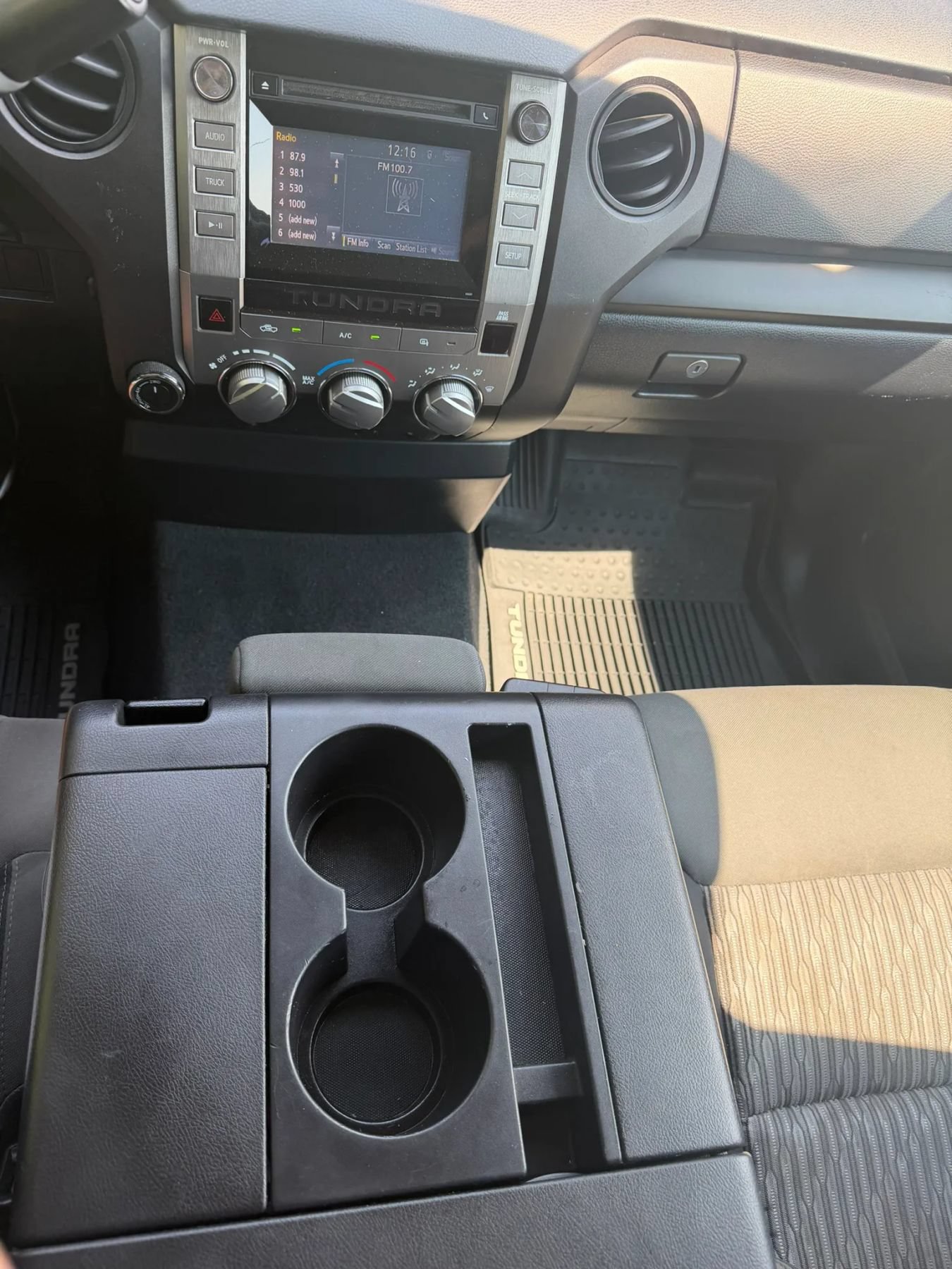 Used 2018 Toyota Tundra SR AWD/4WD image 16