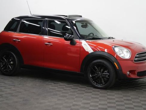 Used 2016 MINI Cooper Countryman image 1