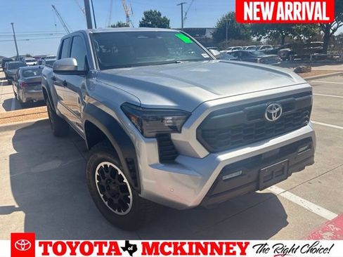 Used 2024 Toyota Tacoma TRD Off-Road w/ TRD Off Road Upgrade Package AWD/4WD image 1