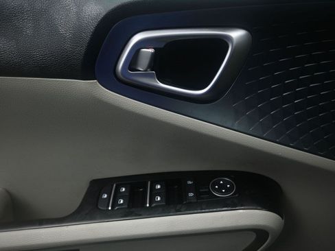Used 2023 Kia Soul EX FWD image 18