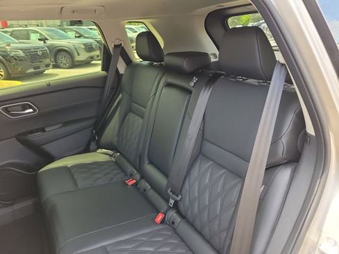 New 2026 Nissan Rogue Platinum AWD/4WD image 10