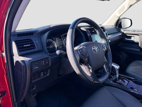Used 2023 Toyota 4Runner TRD Off-Road Premium w/ Moonroof Package AWD/4WD image 9
