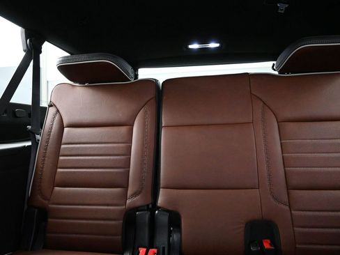 Used 2024 GMC Yukon XL Denali Ultimate image 12