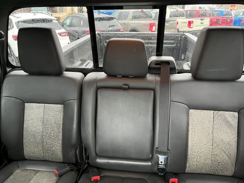 Used 2011 Ford F350 Lariat w/ Lariat Interior Pkg image 11