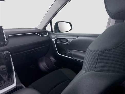 Certified 2025 Toyota RAV4 LE image 21