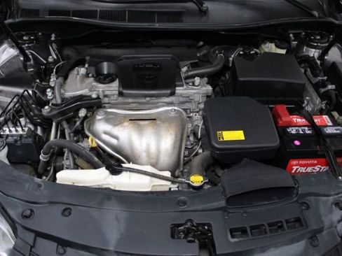 Used 2015 Toyota Camry XLE image 26