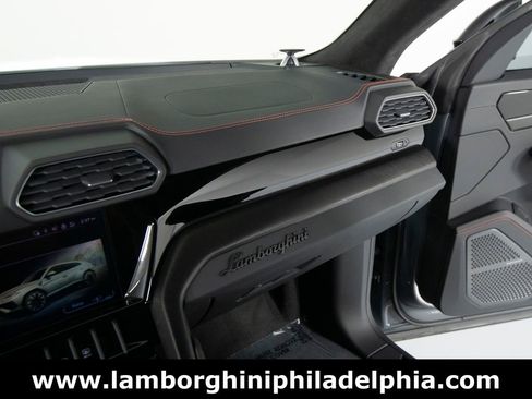 Used 2024 Lamborghini Urus S image 30