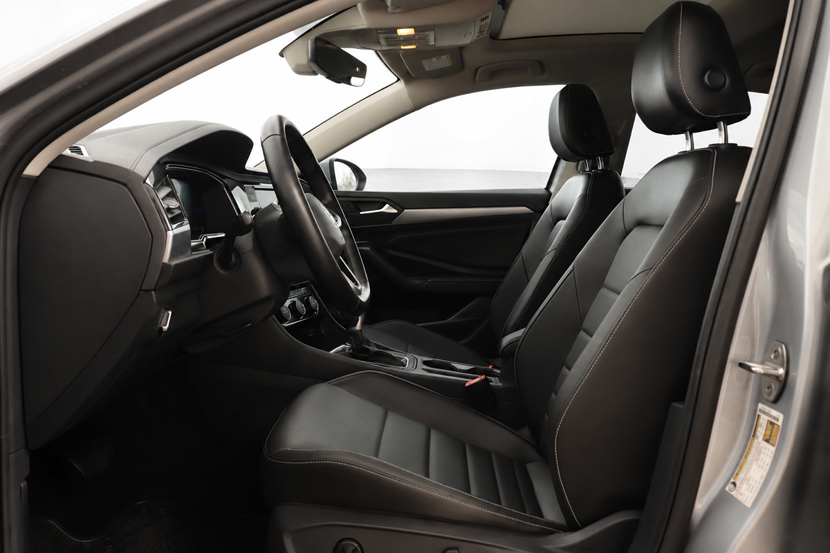 Used 2022 Volkswagen Jetta SE FWD image 25