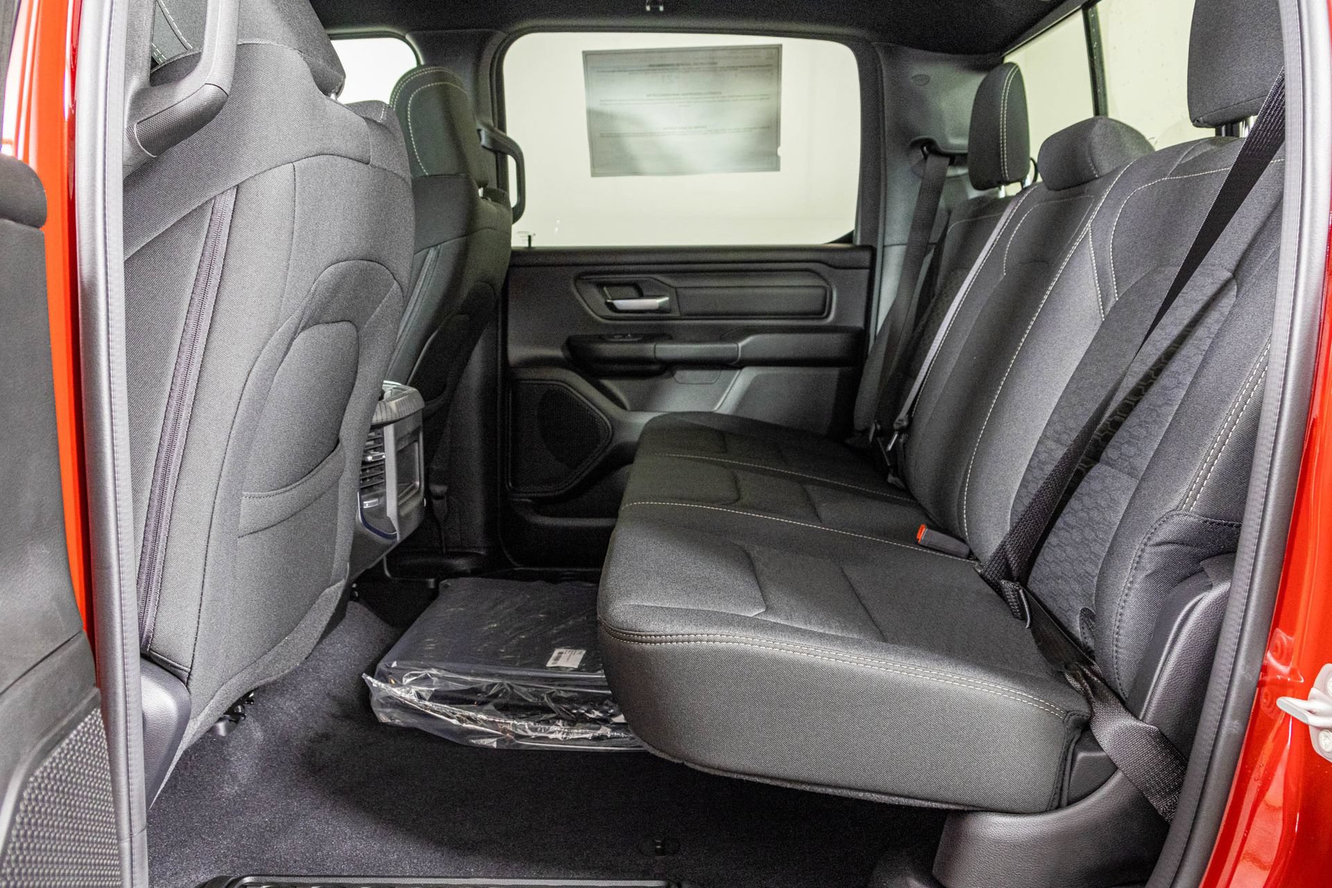 New 2026 RAM 1500 Express AWD/4WD image 34