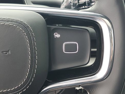 New 2026 Lincoln Navigator Reserve AWD/4WD image 18