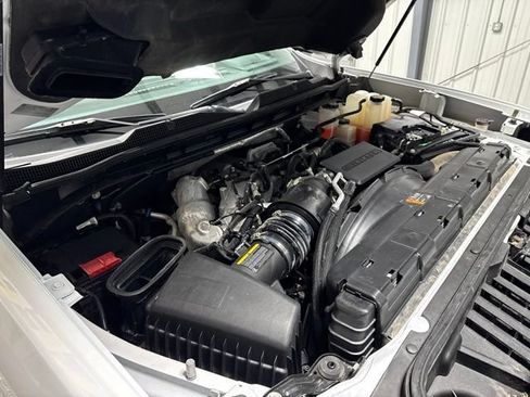Used 2024 Chevrolet Silverado 2500 LT AWD/4WD image 33