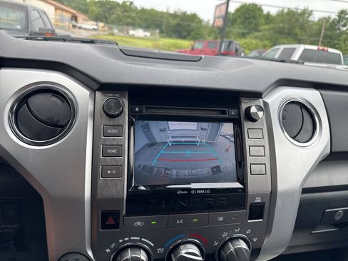 Used 2019 Toyota Tundra SR5 w/ TRD Off Road Package AWD/4WD image 29