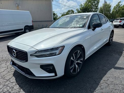 Used 2021 Volvo S60 T5 R-Design AWD/4WD image 10
