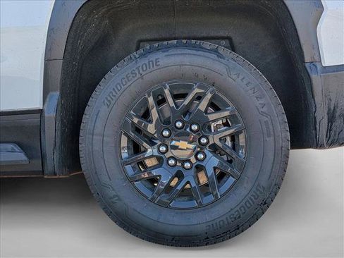 New 2026 Chevrolet Silverado EV LT image 18