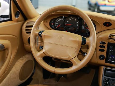 Used 2001 Porsche 911 Carrera 4 AWD/4WD image 34