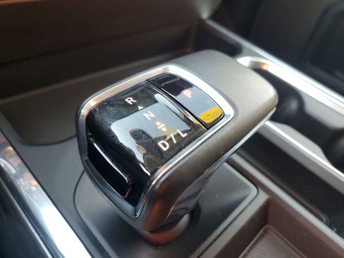 Certified 2022 Chevrolet Silverado 1500 LTZ image 24