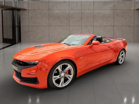 Used 2019 Chevrolet Camaro SS RWD image 7