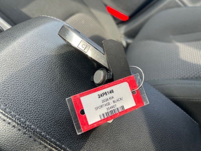 Used 2026 Kia Sportage LX AWD/4WD image 49